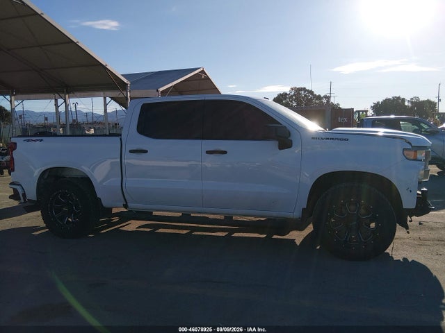 2021 Chevrolet Silverado 1500 4wd  Short Bed Custom მანქანა იყიდება აუქციონზე, vin: 1GCPYBEK0MZ261093, აუქციონის ნომერი: 46078925
