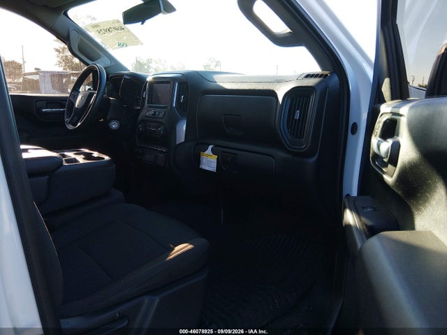 2021 Chevrolet Silverado 1500 4wd  Short Bed Custom მანქანა იყიდება აუქციონზე, vin: 1GCPYBEK0MZ261093, აუქციონის ნომერი: 46078925