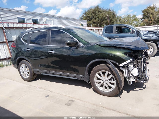 2018 Nissan Rogue Sv მანქანა იყიდება აუქციონზე, vin: 5N1AT2MV4JC827170, აუქციონის ნომერი: 46078949