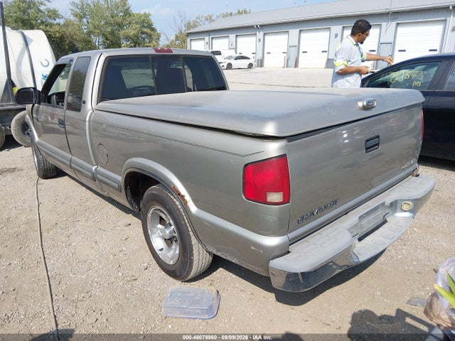 46078960 :رقم المزاد ، 1GCCS19W6Y8246374 vin ، 2000 Chevrolet S-10 Ls مزاد بيع