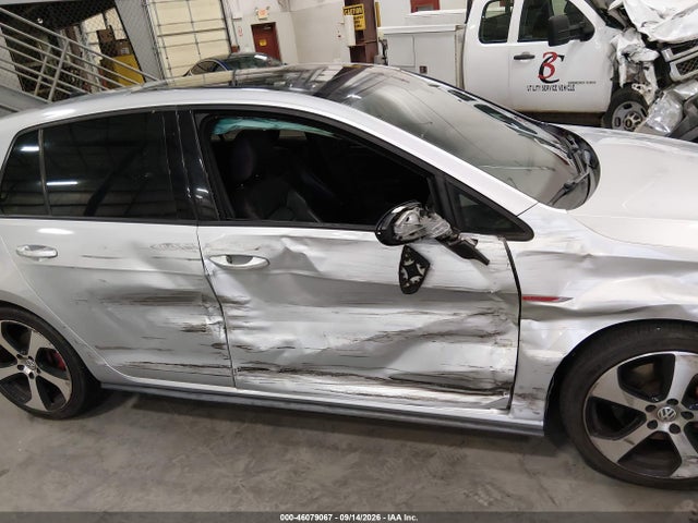Продажа на аукционе авто 2015 Volkswagen Golf Gti 2.0t Se 4-door, vin: 3VW5T7AUXFM063911, номер лота: 46079067