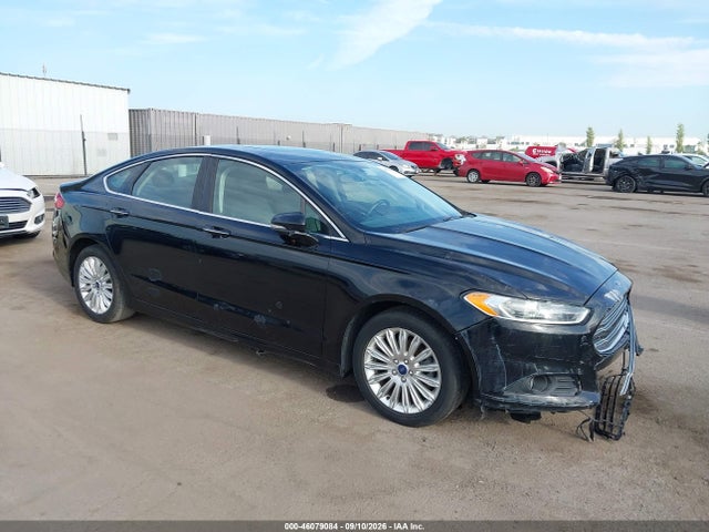 46079084 :رقم المزاد ، 3FA6P0LUXGR194556 vin ، 2016 Ford Fusion Hybrid Se مزاد بيع