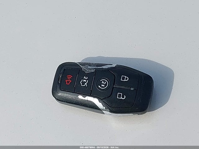 46079084 :رقم المزاد ، 3FA6P0LUXGR194556 vin ، 2016 Ford Fusion Hybrid Se مزاد بيع