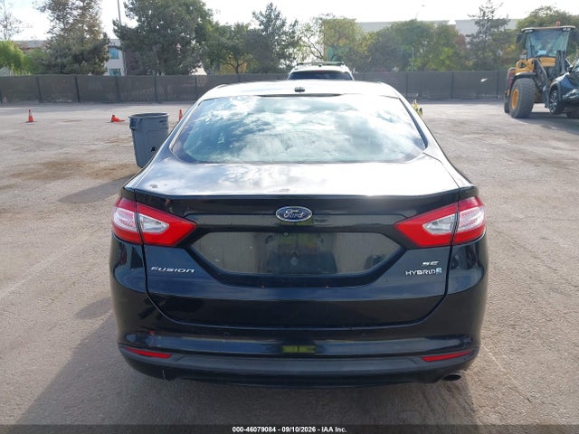 46079084 :رقم المزاد ، 3FA6P0LUXGR194556 vin ، 2016 Ford Fusion Hybrid Se مزاد بيع