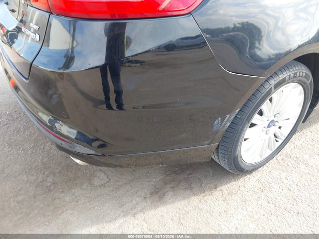 46079084 :رقم المزاد ، 3FA6P0LUXGR194556 vin ، 2016 Ford Fusion Hybrid Se مزاد بيع