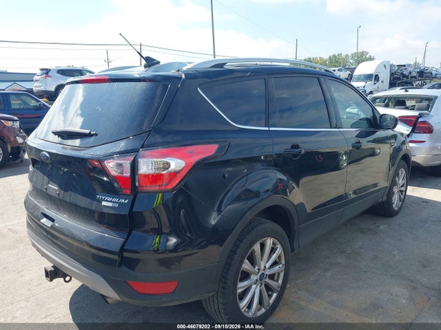 46079202 :رقم المزاد ، 1FMCU9J95JUD27227 vin ، 2018 Ford Escape Titanium مزاد بيع