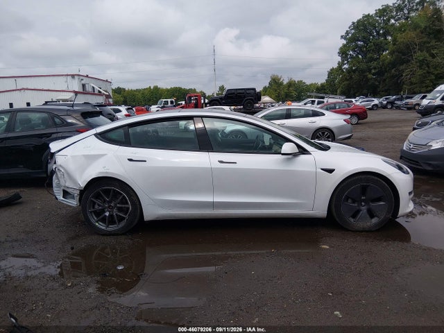 46079206 :رقم المزاد ، 5YJ3E1EB2NF163773 vin ، 2022 Tesla Model 3 Long Range Dual Motor All-wheel Drive مزاد بيع