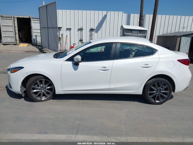 2018 Mazda Mazda3 Touring მანქანა იყიდება აუქციონზე, vin: 3MZBN1V31JM202375, აუქციონის ნომერი: 46079230
