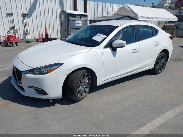 2018 Mazda Mazda3 Touring მანქანა იყიდება აუქციონზე, vin: 3MZBN1V31JM202375, აუქციონის ნომერი: 46079230
