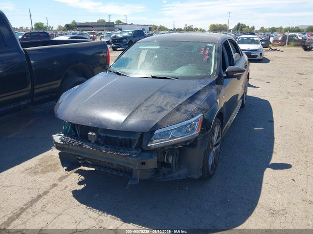 1VWAA7A30JC039767 Volkswagen Passat 2.0t R-line/2.0t S
