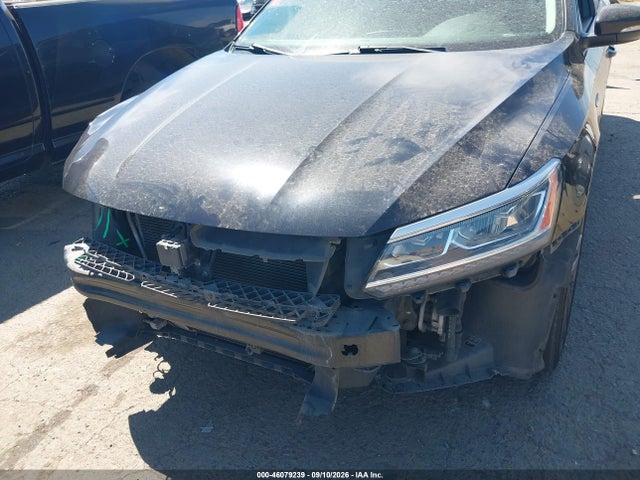1VWAA7A30JC039767 Volkswagen Passat 2.0t R-line/2.0t S