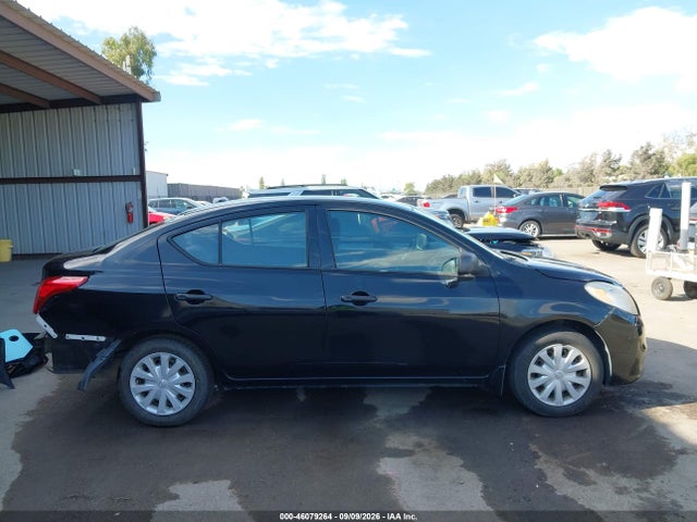 Nissan Versa 1.6 S 2014 3N1CN7AP4EL858233 Image 14