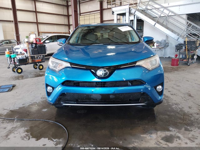 Toyota Rav4 Xle 2018 2T3RFREV7JW813542 Image 12