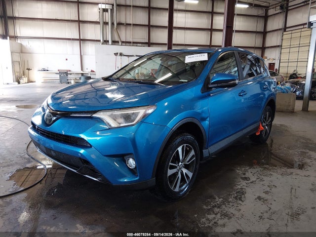 Toyota Rav4 Xle 2018 2T3RFREV7JW813542 Image 2