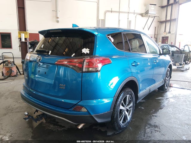 Toyota Rav4 Xle 2018 2T3RFREV7JW813542 Image 4