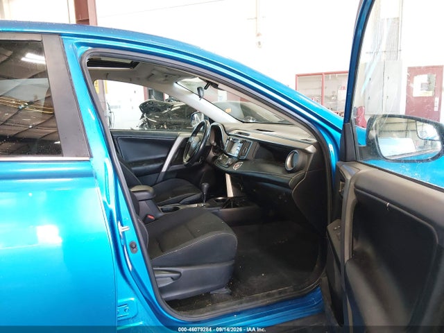 Toyota Rav4 Xle 2018 2T3RFREV7JW813542 Image 5