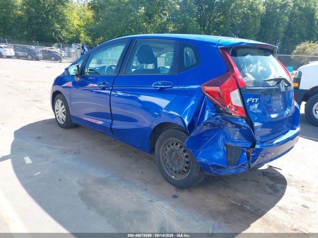 46079299 :رقم المزاد ، 3HGGK5H52HM711571 vin ، 2017 Honda Fit Lx مزاد بيع