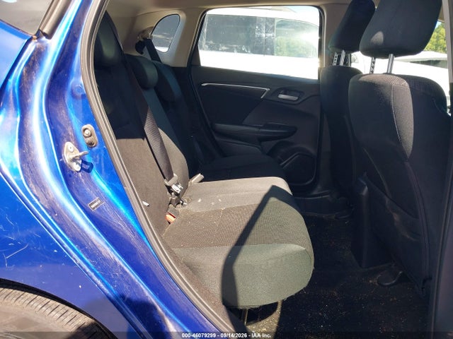 46079299 :رقم المزاد ، 3HGGK5H52HM711571 vin ، 2017 Honda Fit Lx مزاد بيع