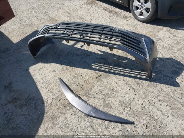 4T1F11AK6NU050927 Toyota CAMRY XLE