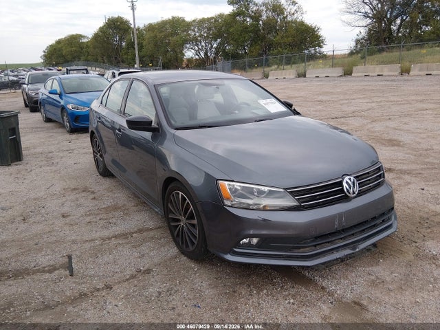 2015 Volkswagen Jetta 1.8t Sport მანქანა იყიდება აუქციონზე, vin: 3VWD17AJ1FM420884, აუქციონის ნომერი: 46079429