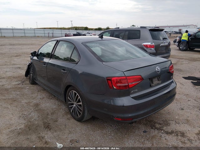 2015 Volkswagen Jetta 1.8t Sport მანქანა იყიდება აუქციონზე, vin: 3VWD17AJ1FM420884, აუქციონის ნომერი: 46079429
