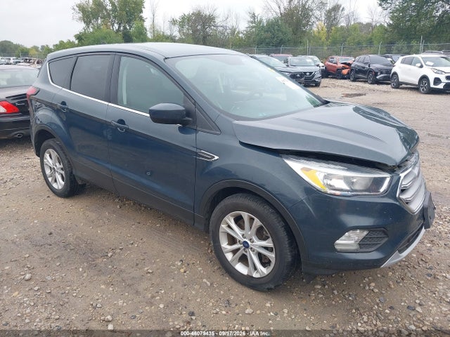 Ford ESCAPE SE 2019 1FMCU9GD8KUA19773 главное изображение