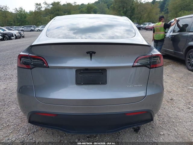 Продаж на аукціоні авто 2024 Tesla Model Y Long Range Dual Motor All-wheel Drive, vin: 7SAYGDEE2RA328416, номер лоту: 46079436