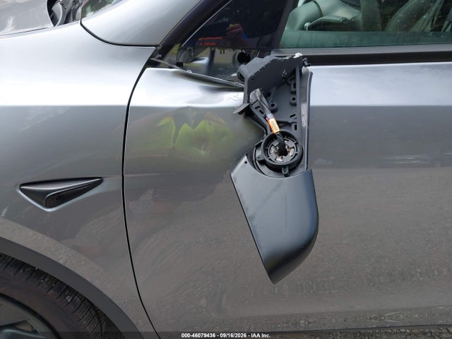 Продаж на аукціоні авто 2024 Tesla Model Y Long Range Dual Motor All-wheel Drive, vin: 7SAYGDEE2RA328416, номер лоту: 46079436