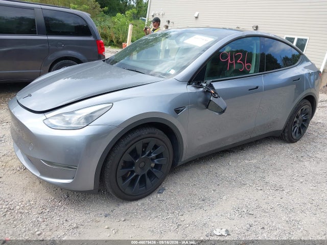 Продаж на аукціоні авто 2024 Tesla Model Y Long Range Dual Motor All-wheel Drive, vin: 7SAYGDEE2RA328416, номер лоту: 46079436