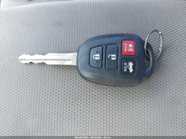46079453 :رقم المزاد ، 5YFBURHE0FP189426 vin ، 2015 Toyota Corolla Le مزاد بيع