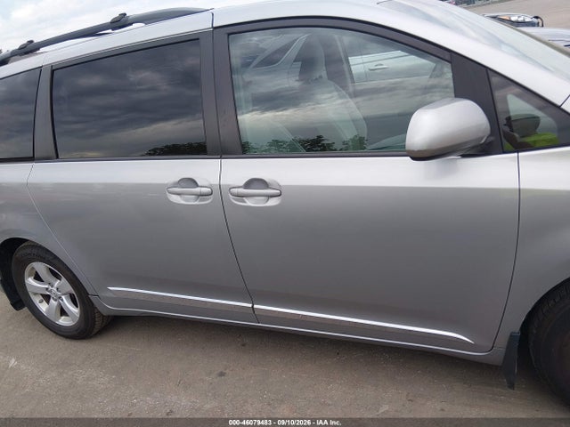 Продажа на аукционе авто 2015 Toyota Sienna Le 8 Passenger, vin: 5TDKK3DC3FS671919, номер лота: 46079483