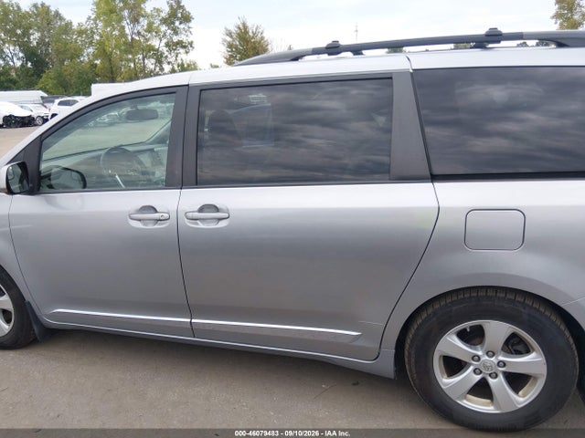 Продажа на аукционе авто 2015 Toyota Sienna Le 8 Passenger, vin: 5TDKK3DC3FS671919, номер лота: 46079483