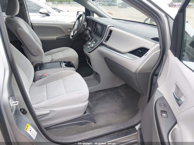 Продажа на аукционе авто 2015 Toyota Sienna Le 8 Passenger, vin: 5TDKK3DC3FS671919, номер лота: 46079483