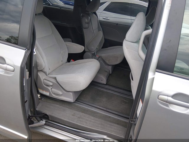 Продажа на аукционе авто 2015 Toyota Sienna Le 8 Passenger, vin: 5TDKK3DC3FS671919, номер лота: 46079483