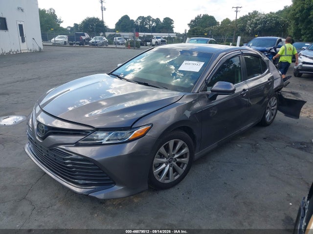 2018 Toyota Camry Le მანქანა იყიდება აუქციონზე, vin: 4T1B11HK1JU531943, აუქციონის ნომერი: 46079512