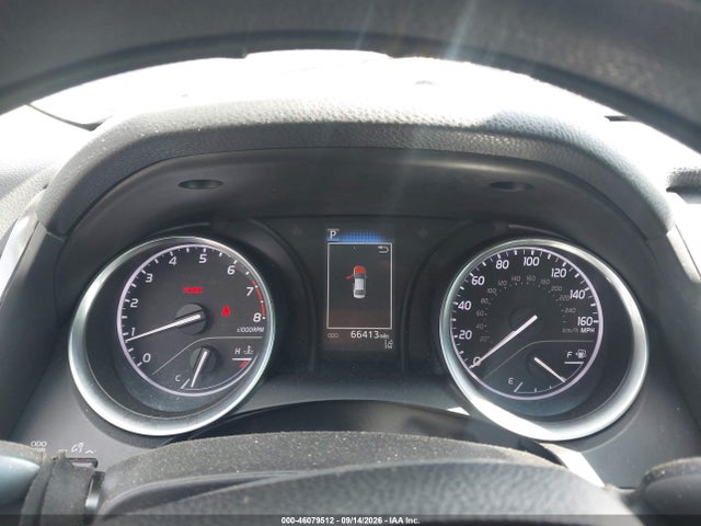 2018 Toyota Camry Le მანქანა იყიდება აუქციონზე, vin: 4T1B11HK1JU531943, აუქციონის ნომერი: 46079512