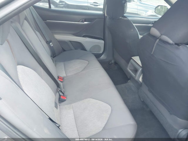 2018 Toyota Camry Le მანქანა იყიდება აუქციონზე, vin: 4T1B11HK1JU531943, აუქციონის ნომერი: 46079512