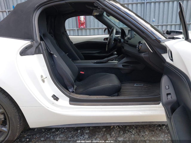 46079563 :رقم المزاد ، JM1NDAC76M0455336 vin ، 2021 Mazda Mx-5 Miata Club مزاد بيع