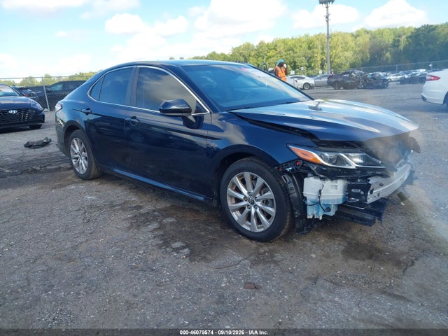 Продажа на аукционе авто 2018 Toyota Camry Le, vin: JTNB11HK2J3027925, номер лота: 46079574