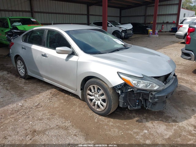 46079592 :رقم المزاد ، 1N4AL3AP7JC258742 vin ، 2018 Nissan Altima 2.5 S مزاد بيع