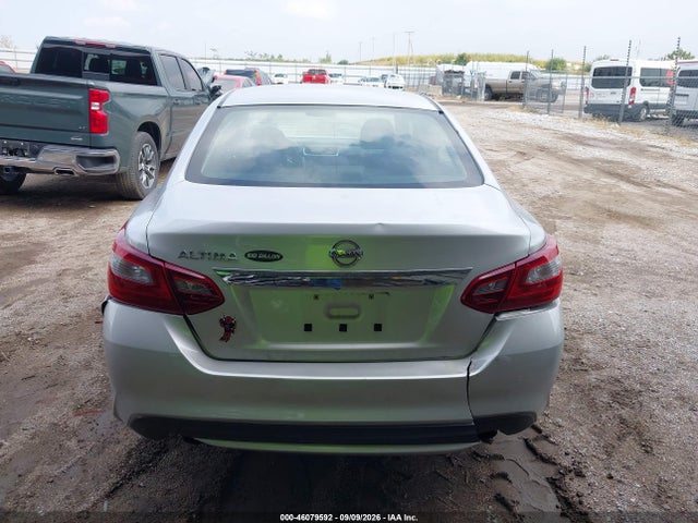 Продаж на аукціоні авто 2018 Nissan Altima 2.5 S, vin: 1N4AL3AP7JC258742, номер лоту: 46079592