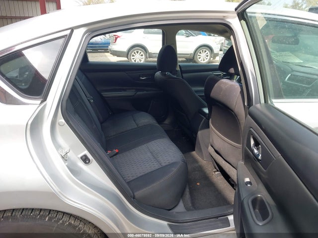 Продаж на аукціоні авто 2018 Nissan Altima 2.5 S, vin: 1N4AL3AP7JC258742, номер лоту: 46079592