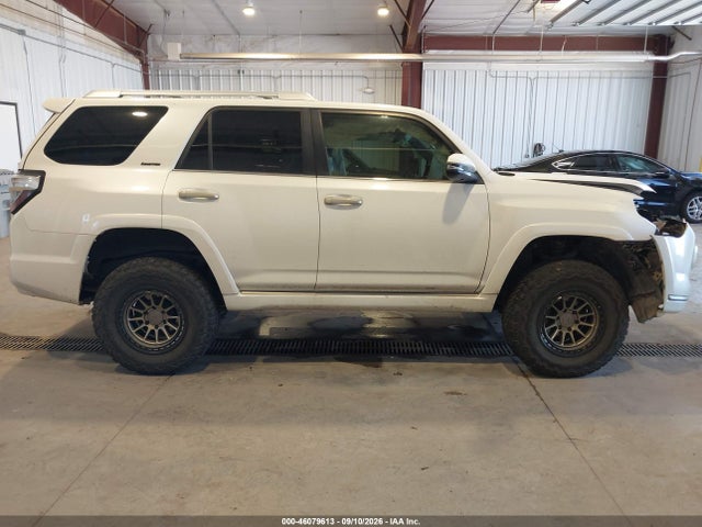2019 Toyota 4runner Limited მანქანა იყიდება აუქციონზე, vin: JTEBU5JR9K5642421, აუქციონის ნომერი: 46079613
