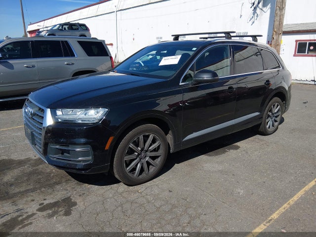Audi Q7 3.0t Premium 2017 WA1LAAF75HD052601 Image 2