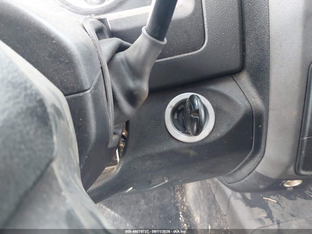 46079737 :رقم المزاد ، 3C6UR5CL4FG501012 vin ، 2015 Ram 2500 Tradesman مزاد بيع