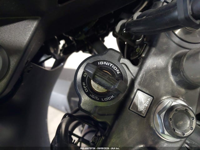 JH2RD1619RK102763 Honda Xl750