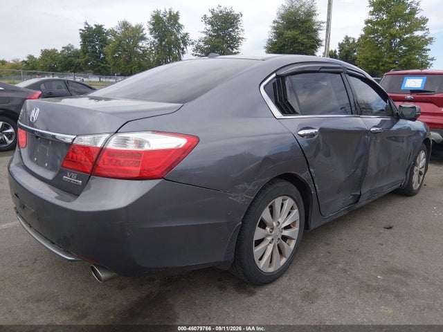 2015 Honda Accord Touring მანქანა იყიდება აუქციონზე, vin: 1HGCR3F95FA031162, აუქციონის ნომერი: 46079766