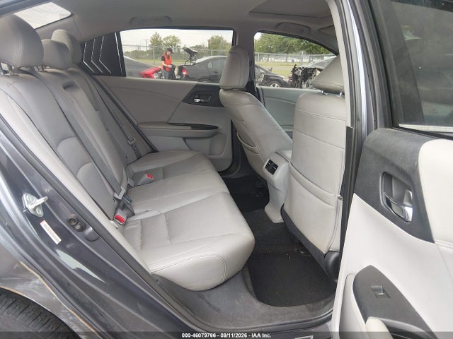 2015 Honda Accord Touring მანქანა იყიდება აუქციონზე, vin: 1HGCR3F95FA031162, აუქციონის ნომერი: 46079766