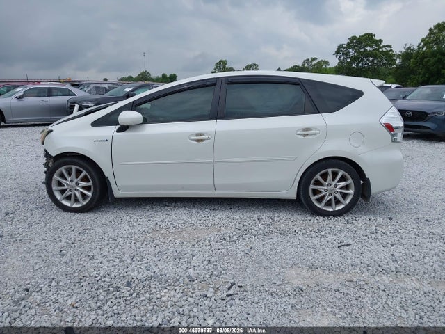 Продажа на аукционе авто 2013 Toyota Prius V Five, vin: JTDZN3EU0D3198315, номер лота: 46079797