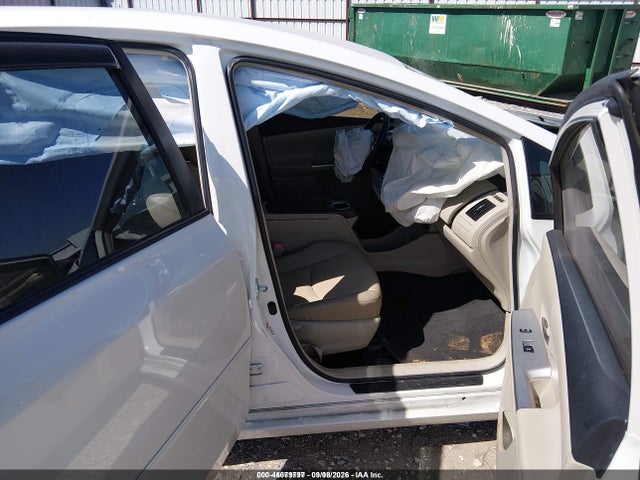 Продажа на аукционе авто 2013 Toyota Prius V Five, vin: JTDZN3EU0D3198315, номер лота: 46079797